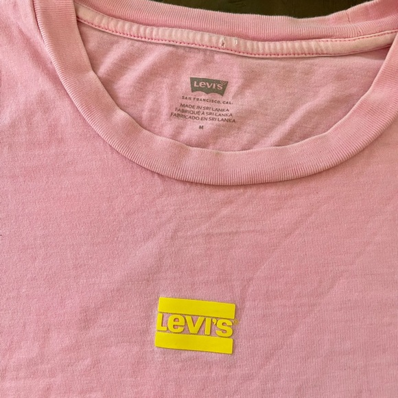 Levi’s Cropped T-Shirt - Picture 4 of 5